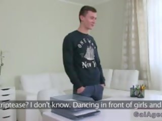 Porjavele blondinke ženska sredstvo jebe učenec na kasting