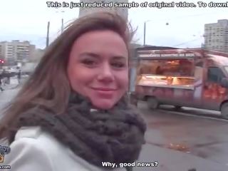I madh treshe në një toilet1