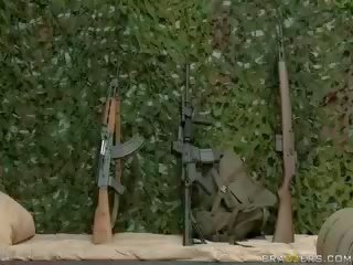 Militèr latinos
