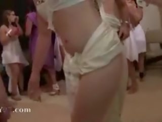 놀랄만한 소녀 빌어 먹을 에 할로윈 masks
