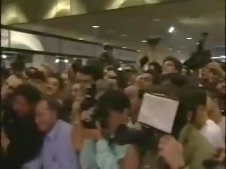 Kaitlyn 阿什利 & 合作 黄色书刊 vid festival barcelona