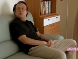 Perky bra koreanska seductress körd