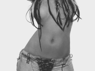 Christina Aguilera NUDE: 