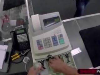 Ukrivljenih velika prsi kubanke punca dobi zajebal