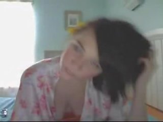 Manis rumaja girls on crazybate recorded clip