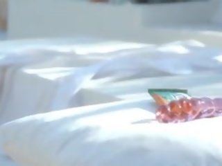 Extremely Wow Vagina Toying On A Sunbed