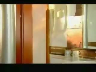 Dude orders a nice plate of pussy from room service