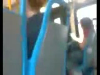 This youngster is däli to jerk off in the awtobus