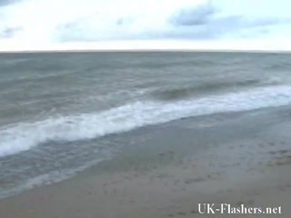 Winter siram stunner crystel leis pantai masturbation and publik toying of banteng exhibitionist in nudist voyeur adventures outdoors