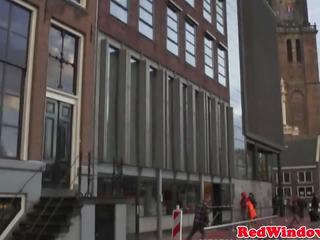 Euro hooker cocksucking in redwindows