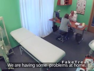 Euro amatore sucks dhe fucks të saj surgeon