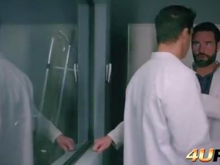 Doctors help this nimf to quench her thirst for xxx video at the same time