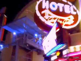 Hottie jillian janson hitchhikes za a velika pecker