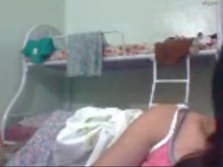 Beguiling filipina masturbirala na kamera