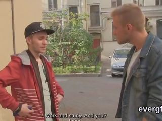 Skint lady lets küntije friend to nail his exgirlfriend for nagt pul