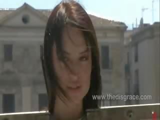 Bigtit franceska is put in metal shackles