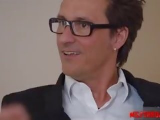 Charmant mademoiselle extreem gangbang