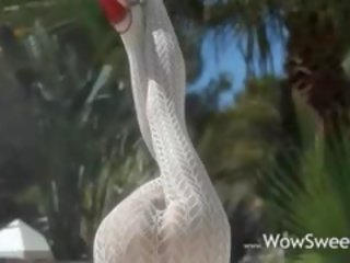 Swell sen na energický wow blondýnka