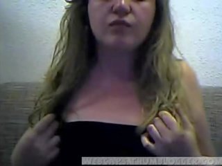 21yo Chicks Showing Together