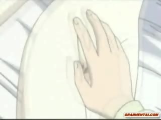 Japonská hentai dostane vymačkaný ji bigtity a těžký poked