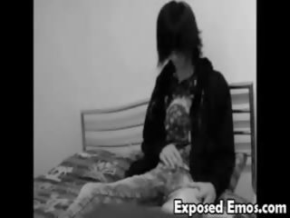 Hard up emo ýaş goluboý teasing us with his wang