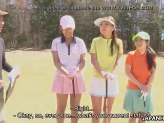 亚洲人 高尔夫球 街头 女孩 得到 性交 上 该 ninth 孔