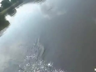 Charming teenager pounded on the gämi for nagt pul