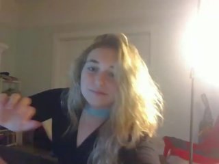 6cam.biz diva roxxie95 squirting on live webcam