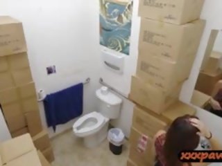 Whore Offered Up A Blowjob For Her Chain