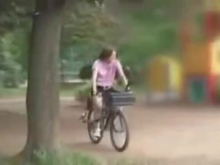 Japanese sweetheart Masturbated While Riding A Specially Modified xxx clip Bike!