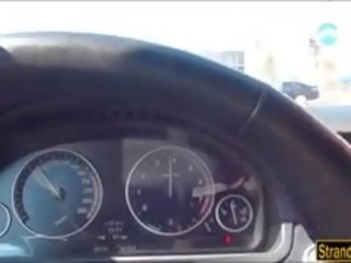 Skanky teismeline kaval di bent üle ja anaal perses väljas