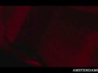 Curvy red light district eskort orally pleasuring turist