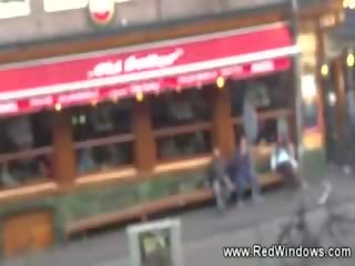 Real gollandiýaly gutaran jelep sürmek tourists member