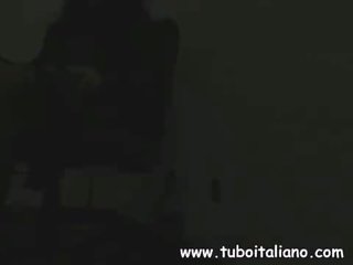 イタリア語 妻 浮気 上の 夫