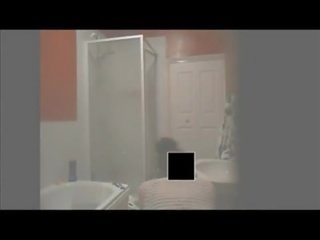Perfect tiener gefilmd in de douche (deel 2) - go2cams.com