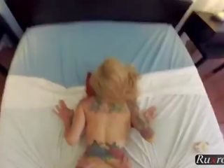 Sarah jessie merr një masazh hd; masazh, bjonde, e pacensuruar, tatuazh, pd, pornstar, derdhje