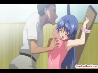 Nekaunīgas hentai dieviete izpaužas super gangbanged
