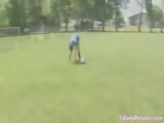 Göt glazzed immediately following futbol oýun