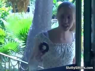 Model tempting nýänka gets her syrylan amjagaz banged in the bag