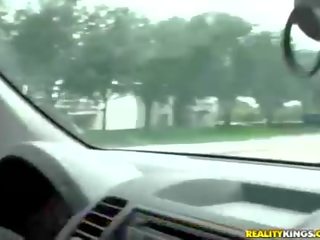 Popo lezbiyen genç alixus seks parti ve onu gf sigara bir dikmek