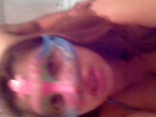 Masked baguhan magkasintahan