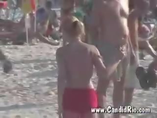 2 eşiksiz ewropaly babes hooking at copacabana pläž