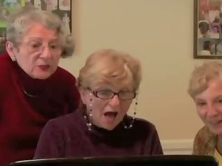 3 omes react līdz liels melnas prick porno izstāde