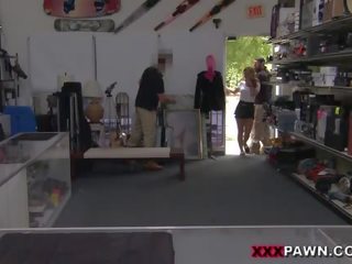 Stunner waitress fucked by pawnshops owner
