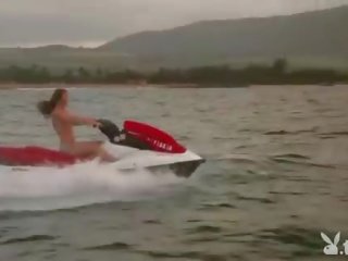 Badass babes in eşiksiz learned jetski