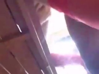 貪欲 金發 同 光頭 屄 得到 附帶 上 她的 屁股 mov