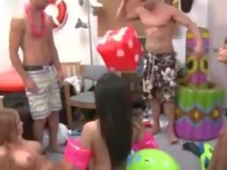 Young students sexing on kolese katelu