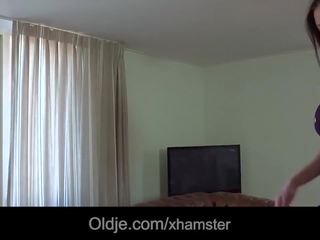 Remorseless uly emjekli tilki özüňe çekmek and fuck her young lady hubby