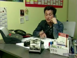 Stupendous 德语 摩洛伊斯兰解放阵线 得到 屁股 性交 在 办公室 1 小时 后 工作