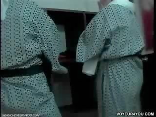 Dressing kambarys visai nuogas